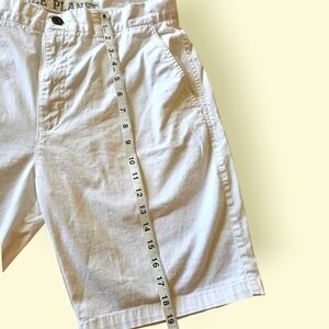 Free Planet Shorts size 34